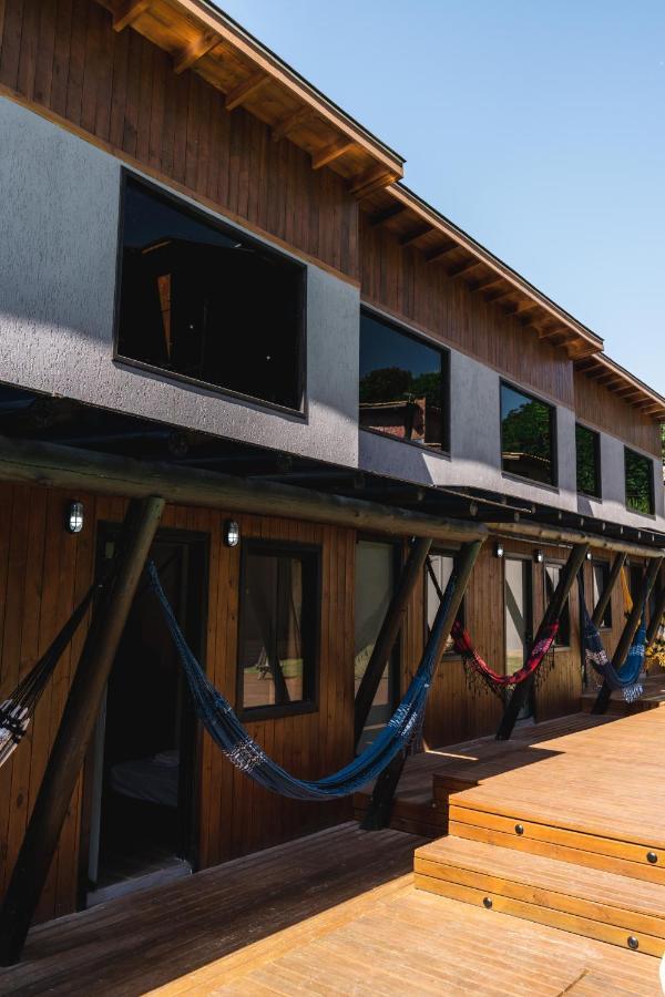 Mentawai Lofts Praia Do Rosa インビトゥバ エクステリア 写真