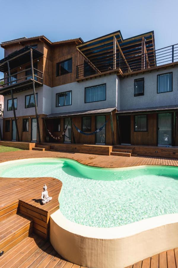 Mentawai Lofts Praia Do Rosa インビトゥバ エクステリア 写真